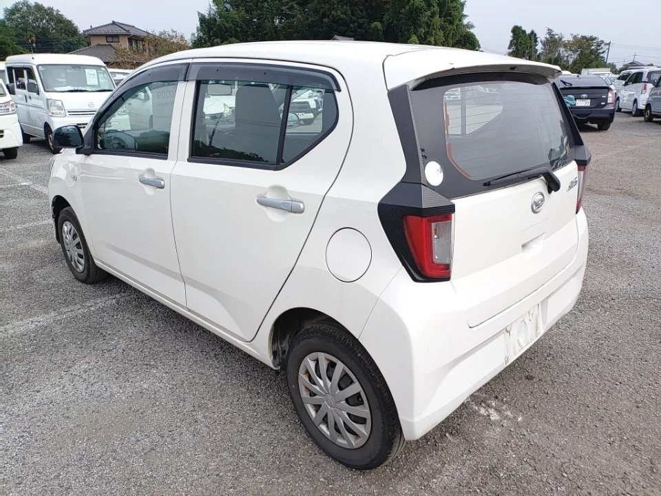 Daihatsu Mira e:S LA360S 2021